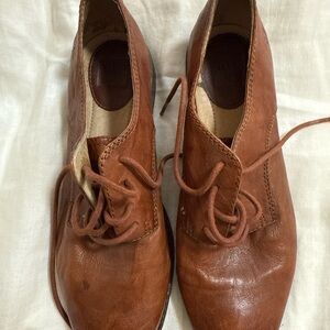 FRYE AND CO. Brown Leather Flats